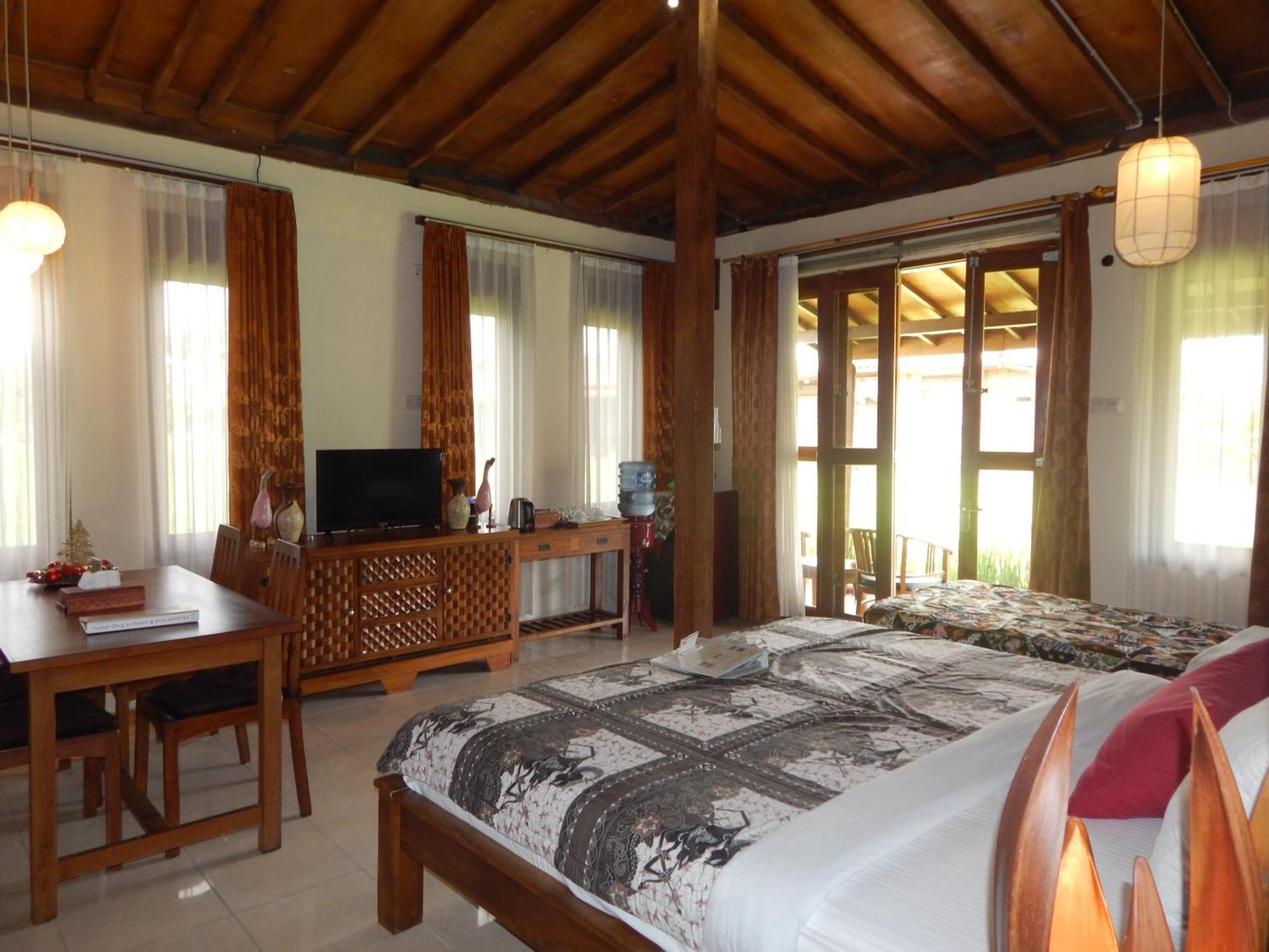 Alamanda Family Villas, Pool & Local Tours Yogyakarta Exterior foto