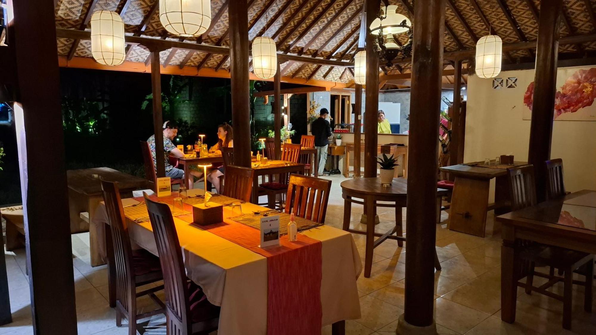 Alamanda Family Villas, Pool & Local Tours Yogyakarta Exterior foto