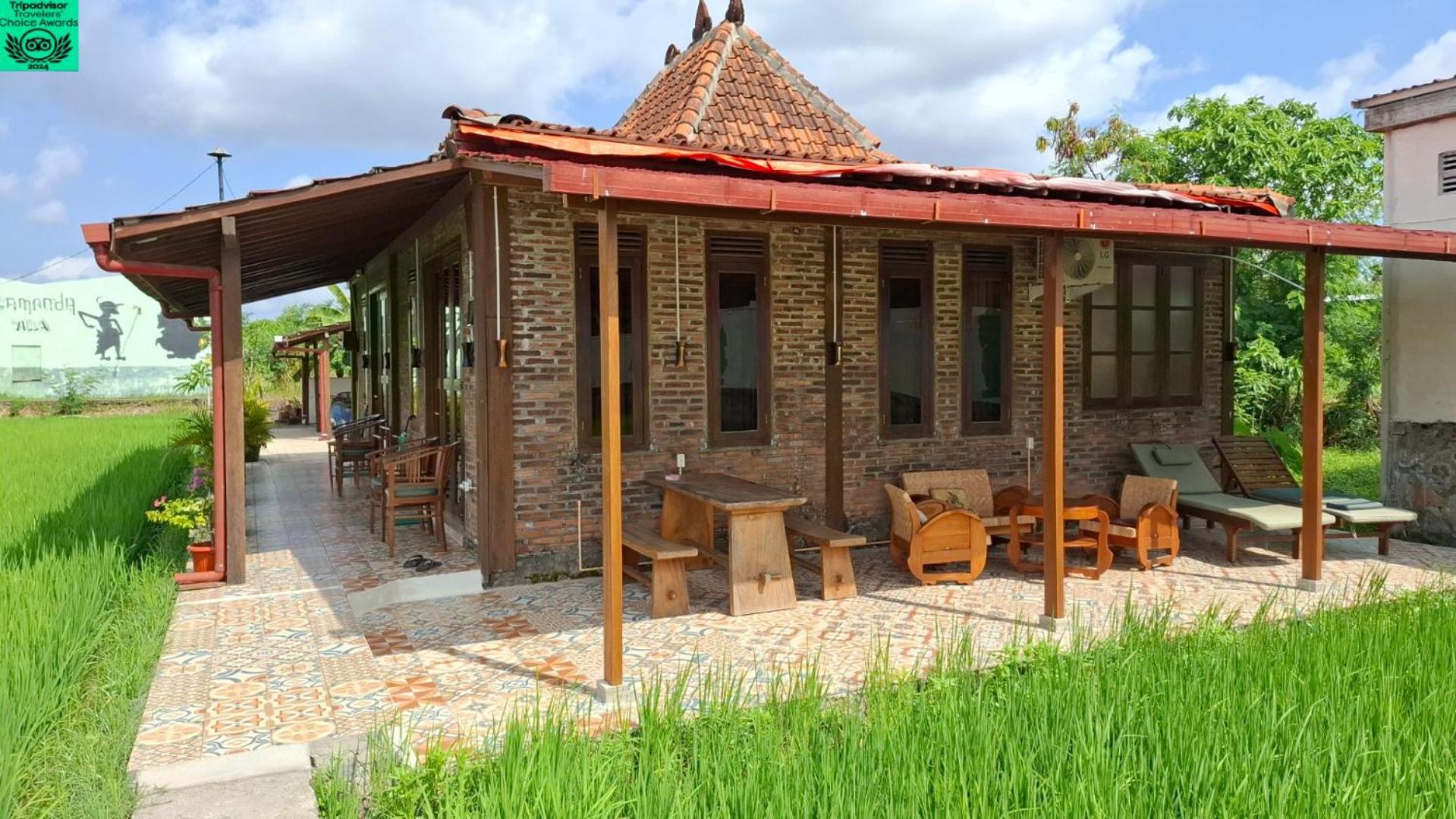 Alamanda Family Villas, Pool & Local Tours Yogyakarta Exterior foto